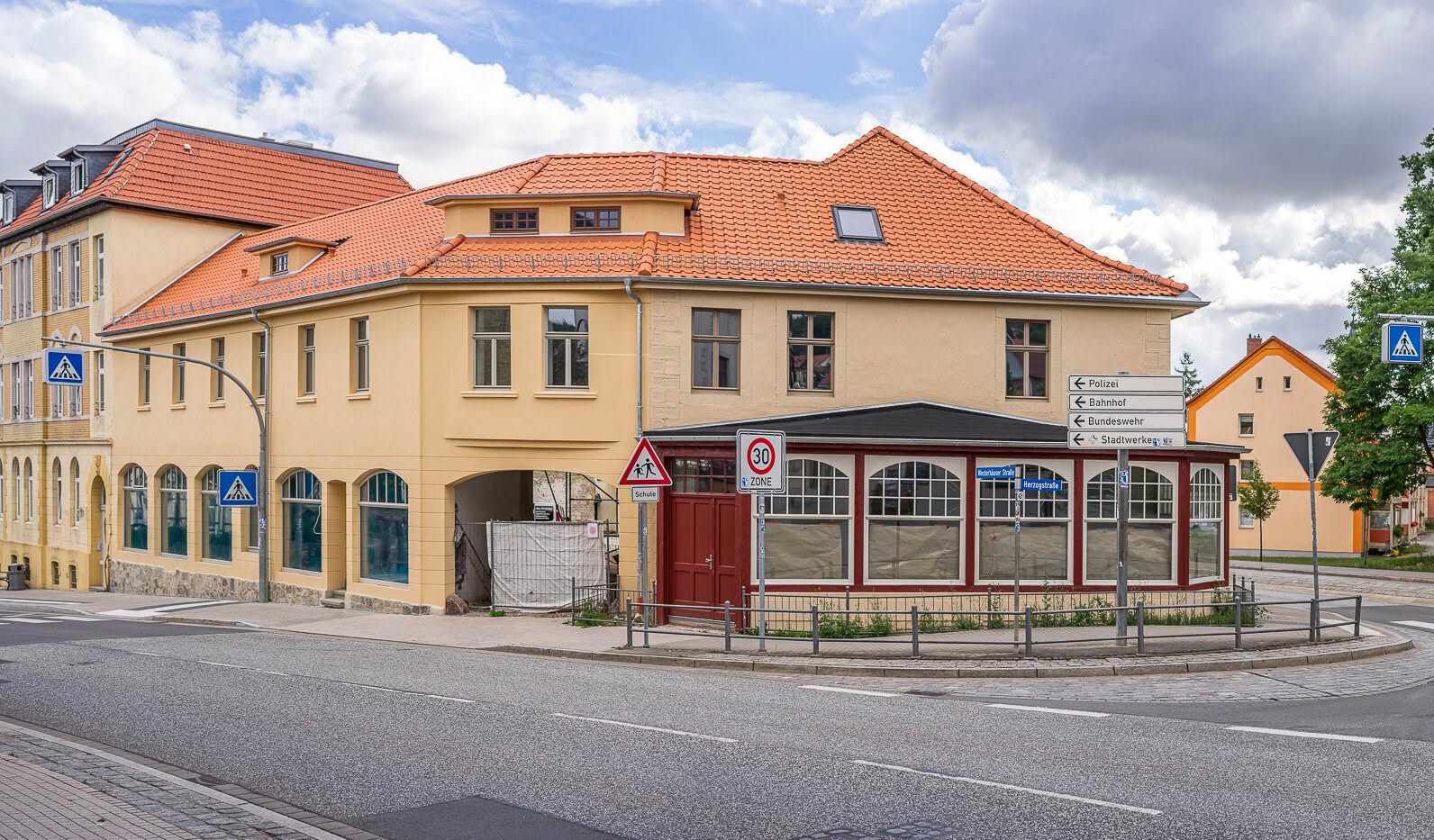 Außenansicht Altes Forsthaus in Blankenburg Außenansicht Altes Forsthaus in Blankenburg